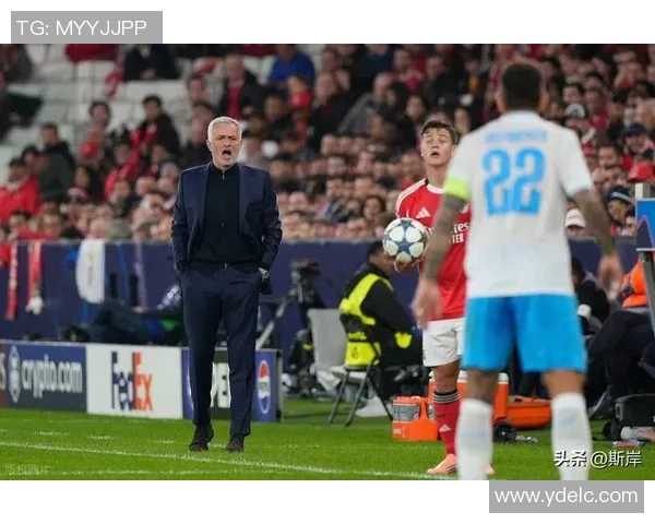 意甲激战：本菲卡狂胜曼联六比二补时进球点燃全场激情