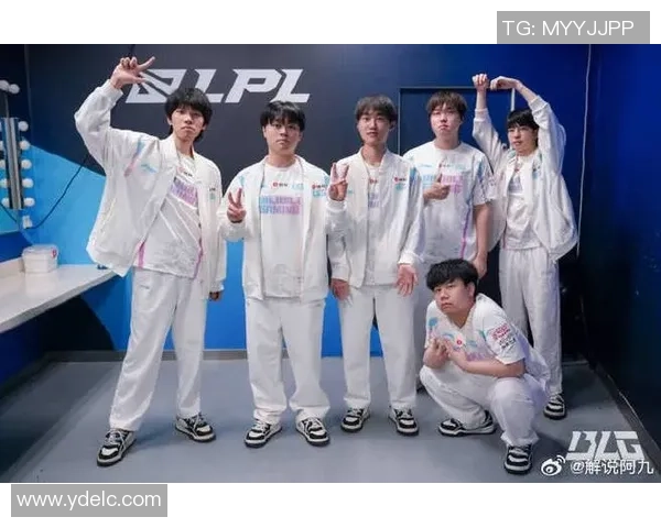 英雄联盟最新实力榜单揭晓BLG荣登第九名引发热议 英雄联盟最新实力榜单揭晓BLG荣登第九名引发热议