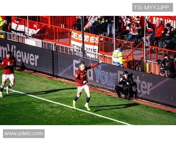 足总杯激战曼联绝杀那不勒斯全场沸腾数据解析精彩瞬间