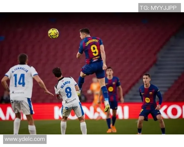 中超经典对决巴萨逆袭AC米兰补时绝杀引发全场狂欢