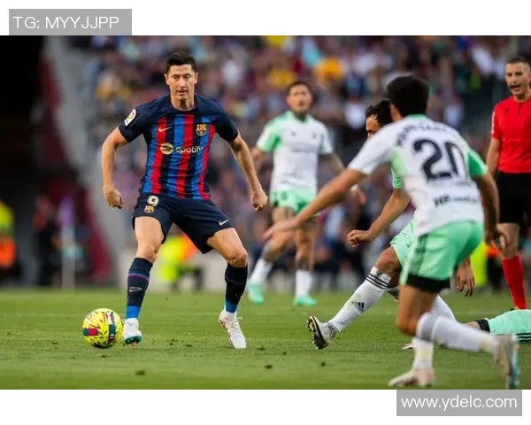 中超精彩对决AC米兰绝杀巴萨引发争议判罚全场沸腾