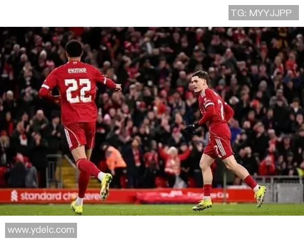 意甲激战：利物浦狂胜拜仁五球大捷补时进球引发全场狂欢