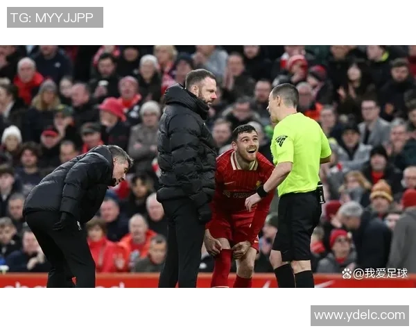 欧冠经典对决曼联逆转AC米兰帽子戏法引发争议判罚热议