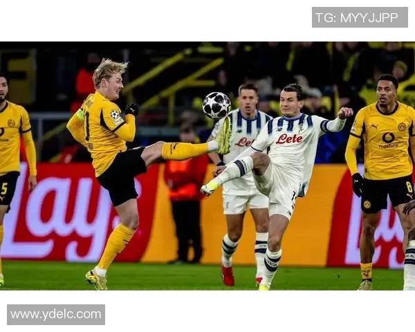 英超激战：尤文图斯大胜巴黎圣日耳曼补时进球引发全场狂欢